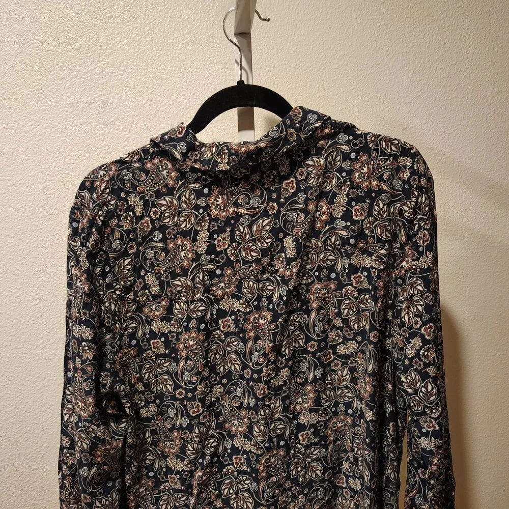 Croft & Barrow Women's Button Front Long Sleeve Blouse Size XL Rayon Blue Print - Picture 9 of 11